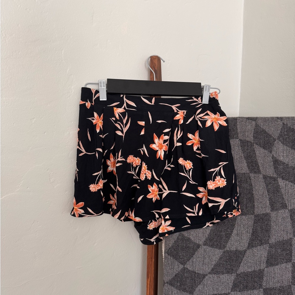 Billabong Black and Orange Floral Skorts